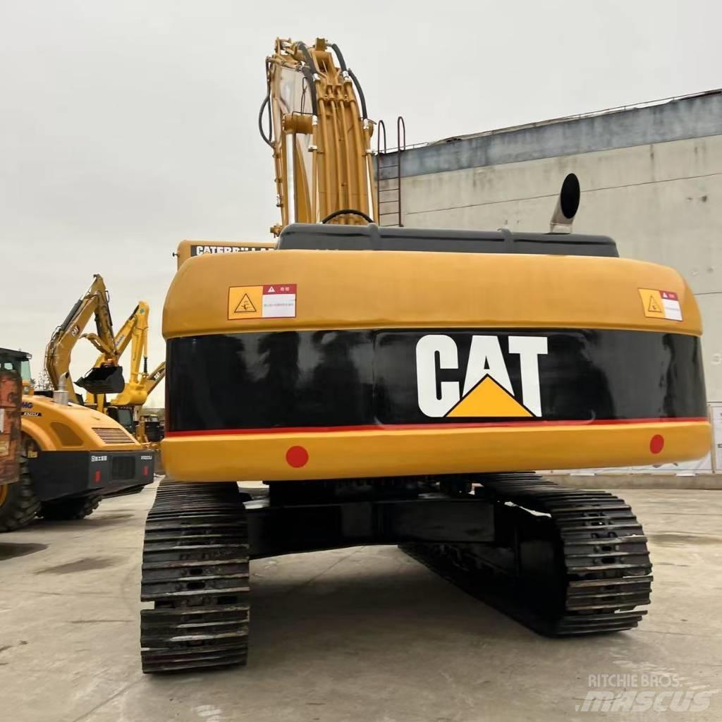 CAT 330 C حفارات زحافة