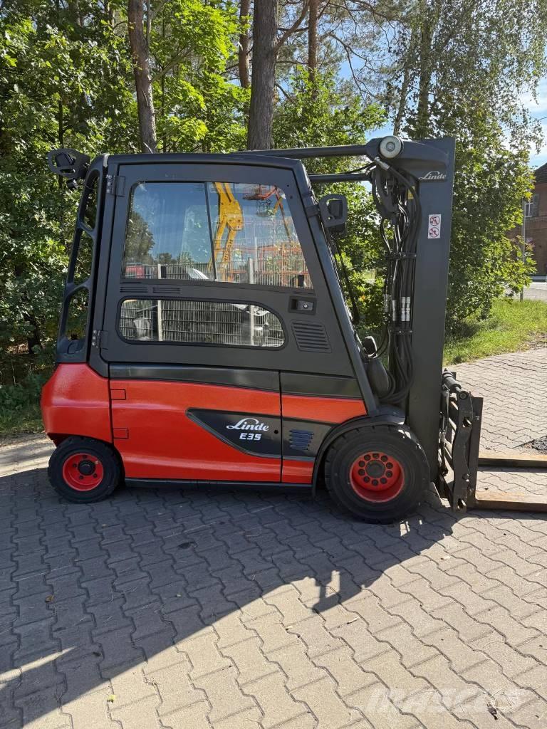 Linde E35L-01 شاحنات ذات رافعات شوكية تعمل بالكهرباء