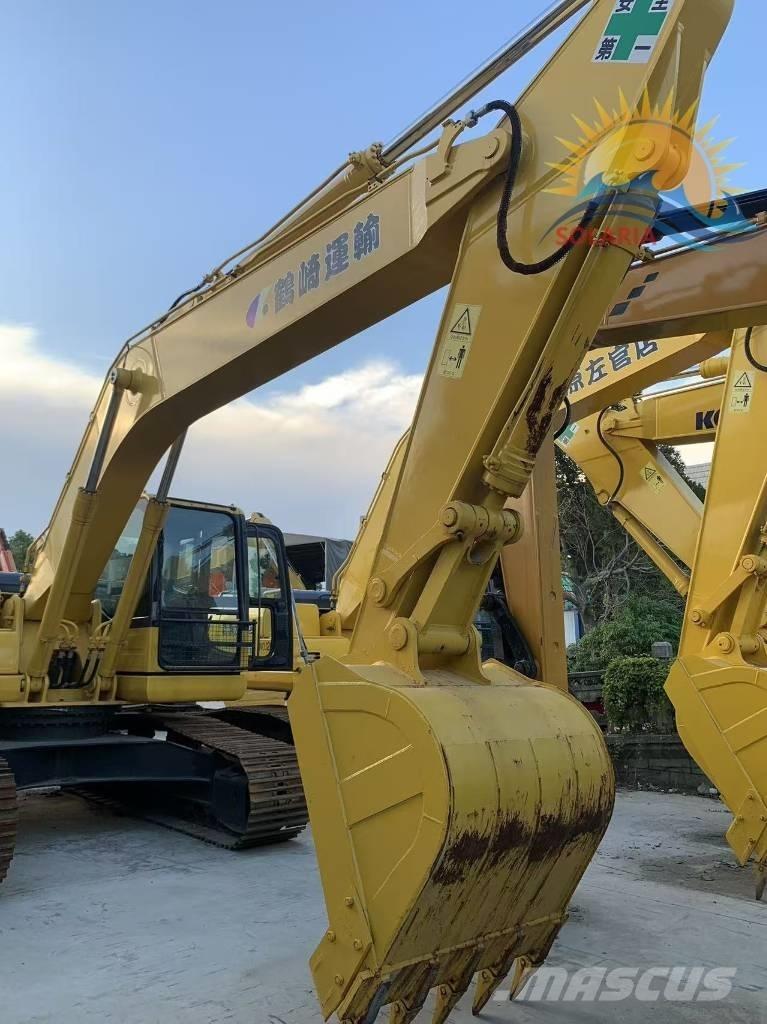 Komatsu PC 220 حفارات زحافة