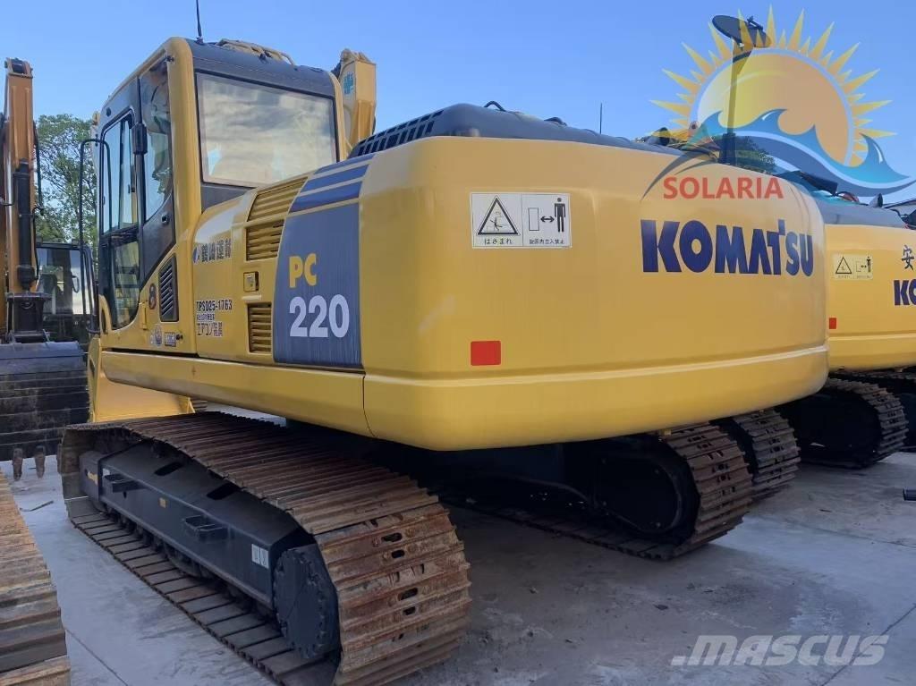 Komatsu PC 220 حفارات زحافة