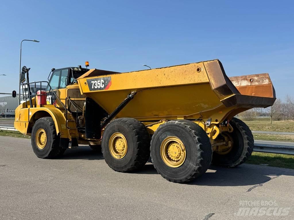 CAT 735C ساحبات مفصلية