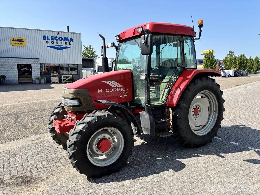 McCormick CX95 الجرارات