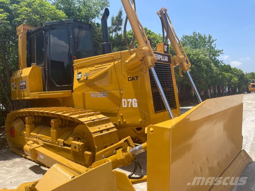 CAT d5k بلدوزرات مجنزرة