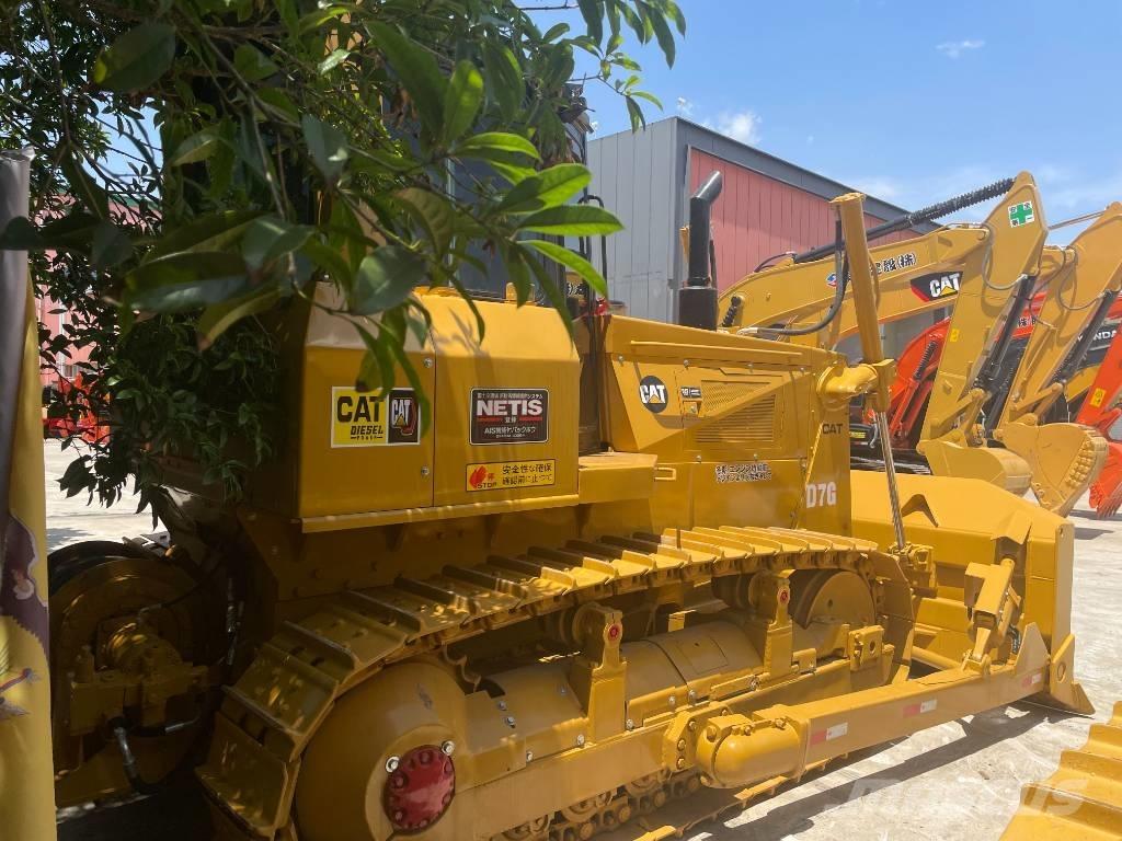 CAT d5k بلدوزرات مجنزرة