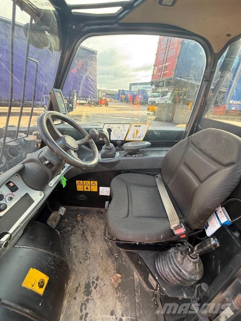 JCB 515-40 مناولات متداخلة