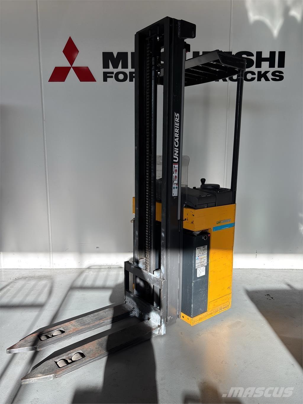 Atlet A160 شاحنات مناولة ذاتية الدفع