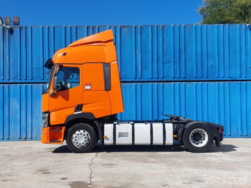 Renault T480 وحدات الجر