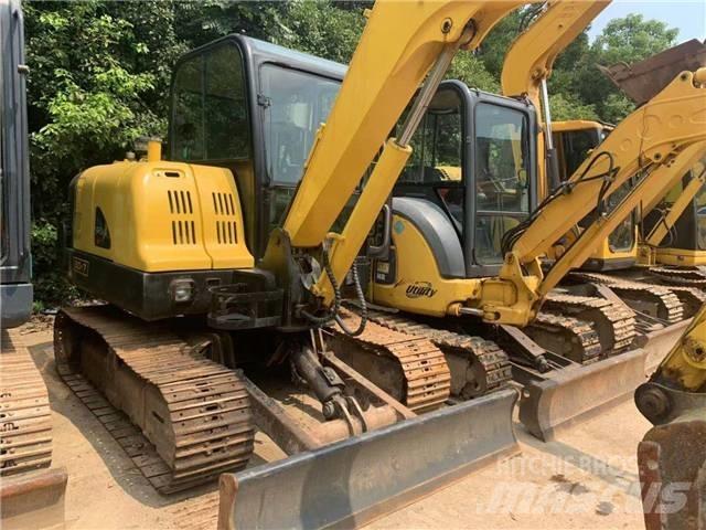 Hyundai R80-7 حفارات زحافة