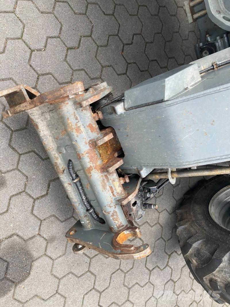 Kramer KT 447 مناولات متداخلة