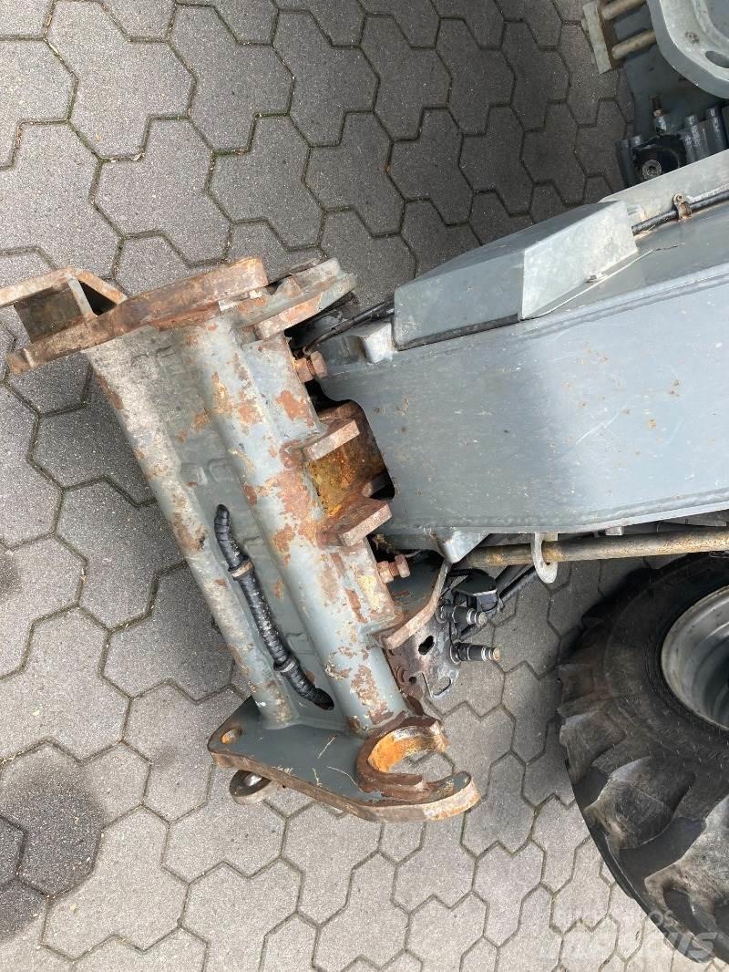 Kramer KT 447 مناولات متداخلة