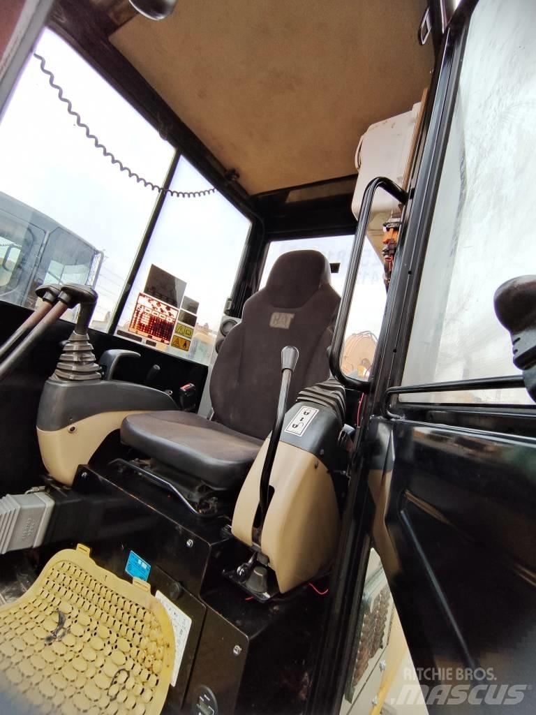 CAT 305.5E حفارات صغيرة أقل من 7 طن (حفارات صغيرة)