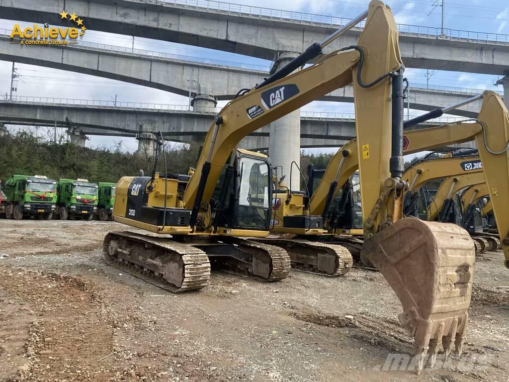 CAT 313D2GC حفارات زحافة