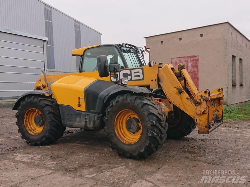 JCB 541-70 معدات مناولة لأغراض الزراعة