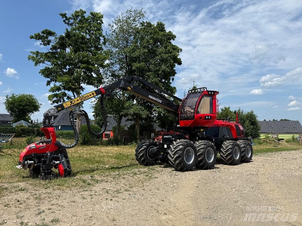 Komatsu 931 XC حصادات