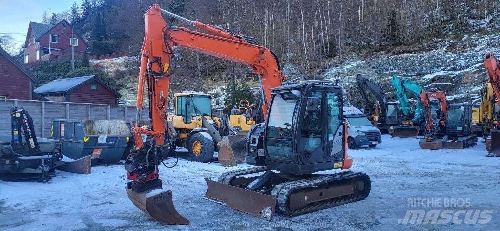 Hitachi ZX 85 US-5 حفارات وسط 7 طن - 12 طن