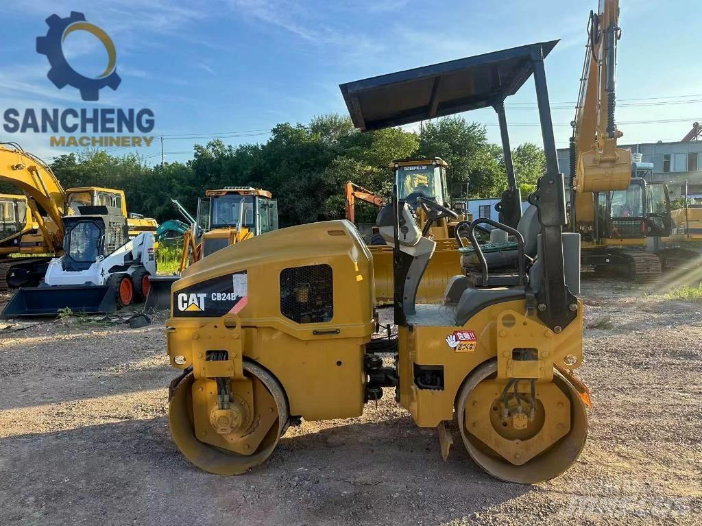 CAT CB 24 B مداحل ثنائية الاسطوانة