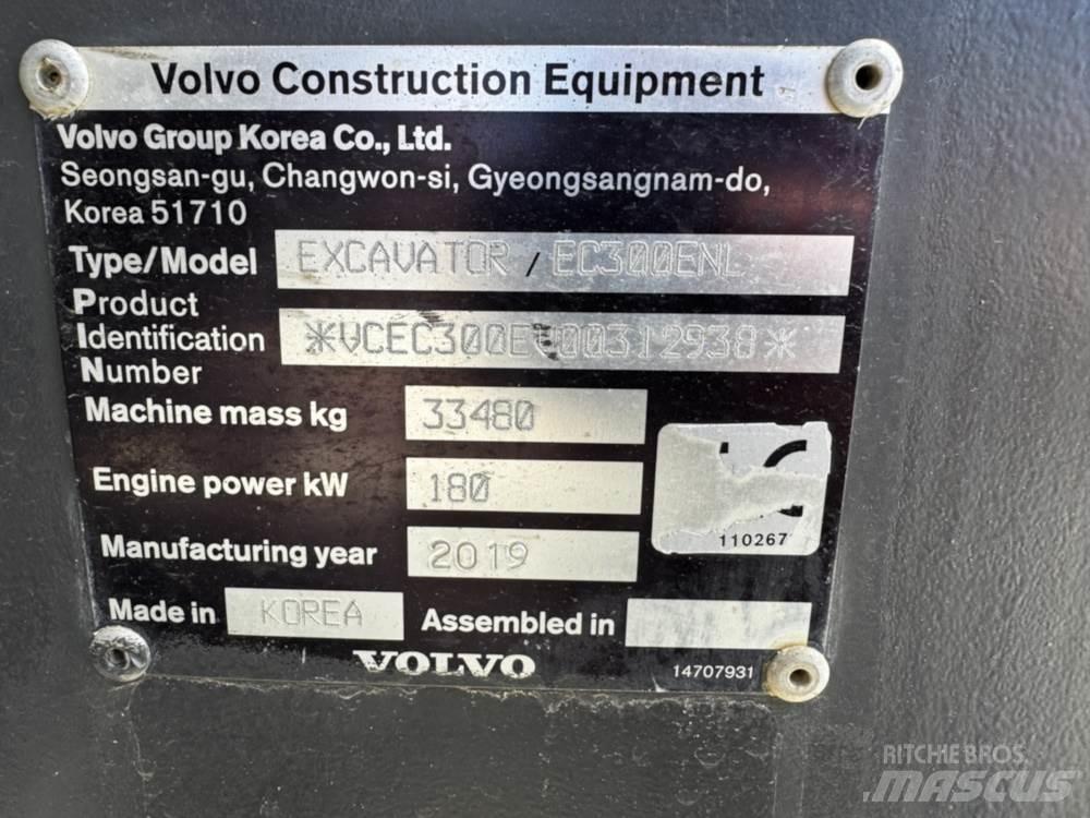 Volvo EC300ENL حفارات زحافة