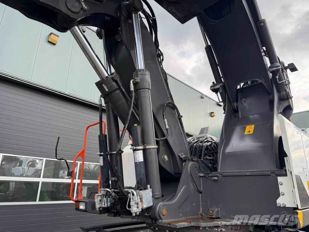 Volvo EW220 E مناولات المخلفات / مناولات صناعية