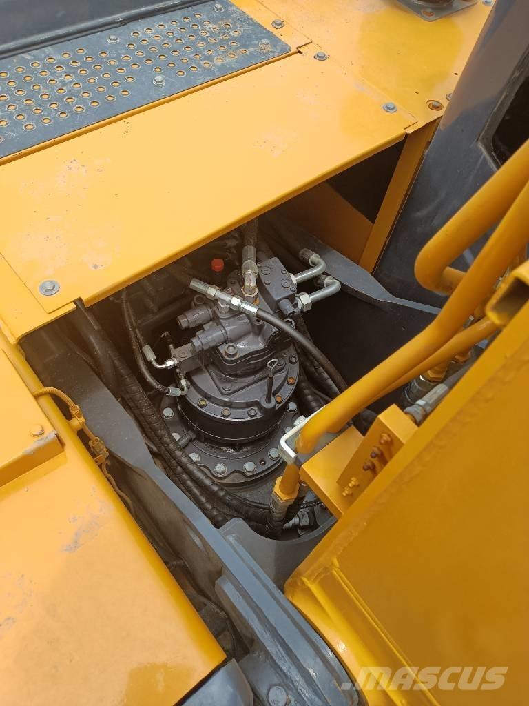 XCMG XE 215 DA حفارات زحافة