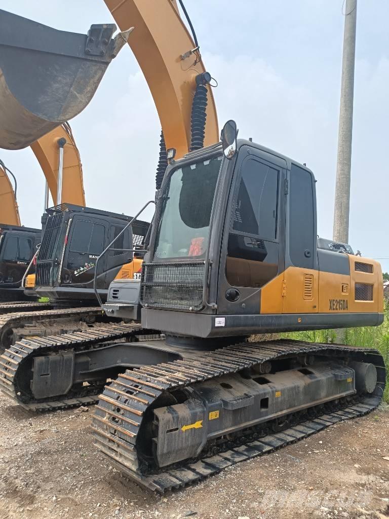 XCMG XE 215 DA حفارات زحافة