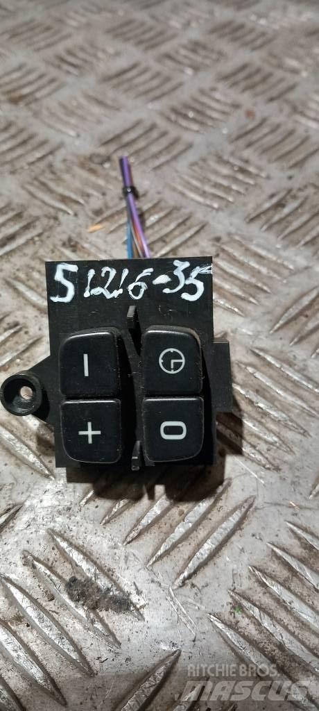 Scania R 440   1789934 كابينة والداخلية