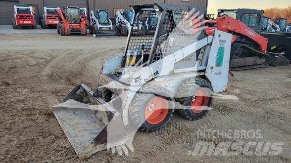 Bobcat 632 لوادر انزلاقية التوجيه