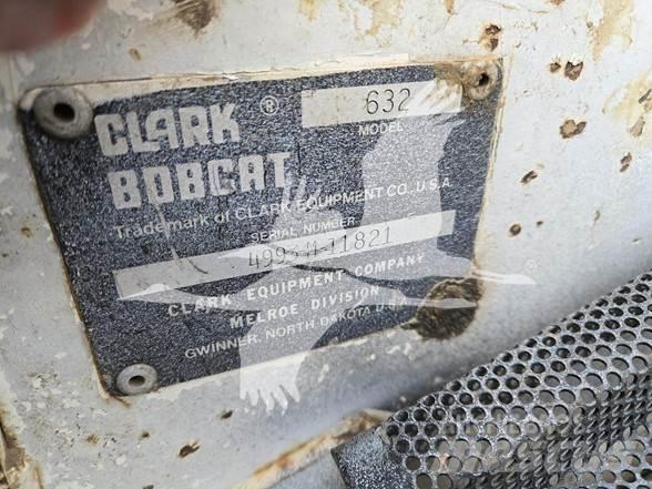 Bobcat 632 لوادر انزلاقية التوجيه