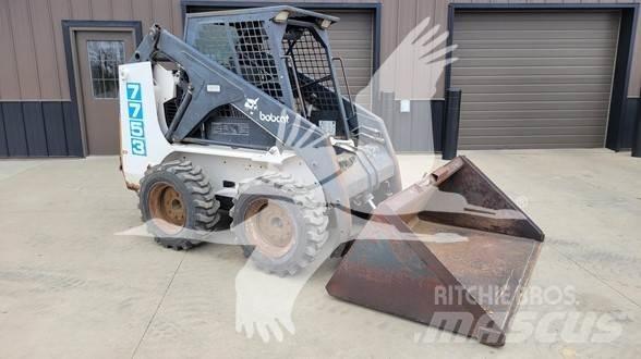 Bobcat 7753 لوادر انزلاقية التوجيه