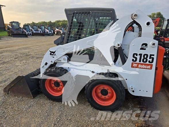 Bobcat S185 لوادر انزلاقية التوجيه