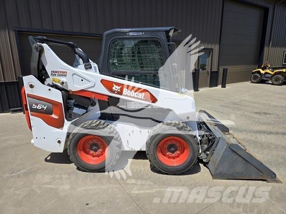 Bobcat S64 لوادر انزلاقية التوجيه