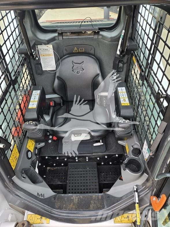 Bobcat S650 لوادر انزلاقية التوجيه