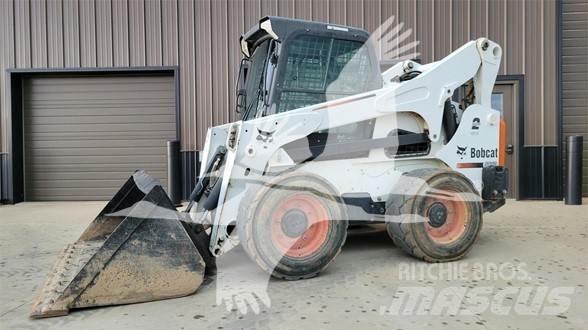 Bobcat S850 لوادر انزلاقية التوجيه