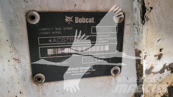 Bobcat S850 لوادر انزلاقية التوجيه