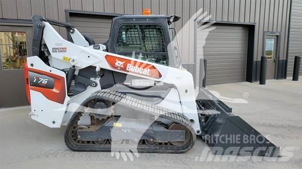 Bobcat T76 لوادر انزلاقية التوجيه