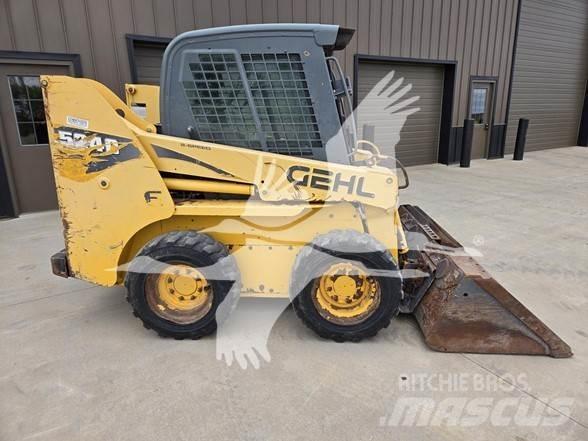 Gehl 5240E لوادر انزلاقية التوجيه