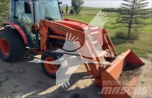 Kubota L4240 الجرارات