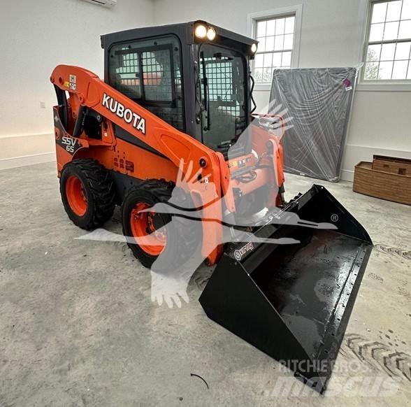 Kubota SSV65 لوادر انزلاقية التوجيه