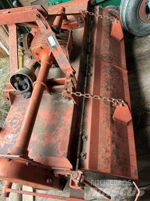 Agrator spikrotor الكاسحات وقلابات التربة ذات المحركات