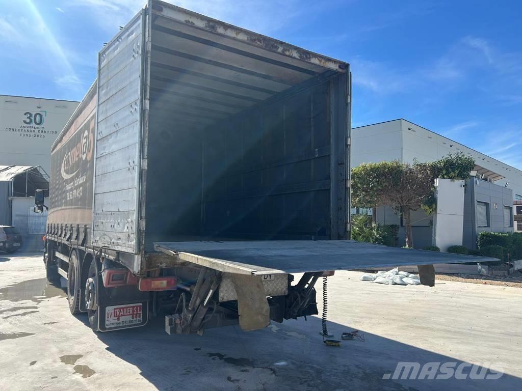 Volvo FM 300 شاحنات أخرى