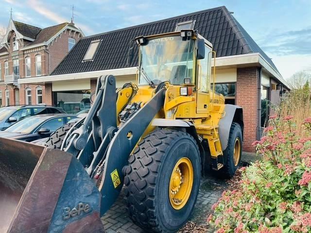 Volvo L90E لوادر بعجل