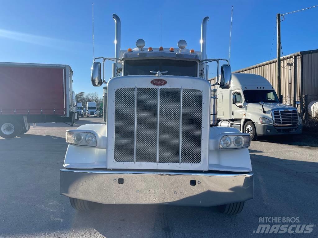 Peterbilt 389 وحدات الجر