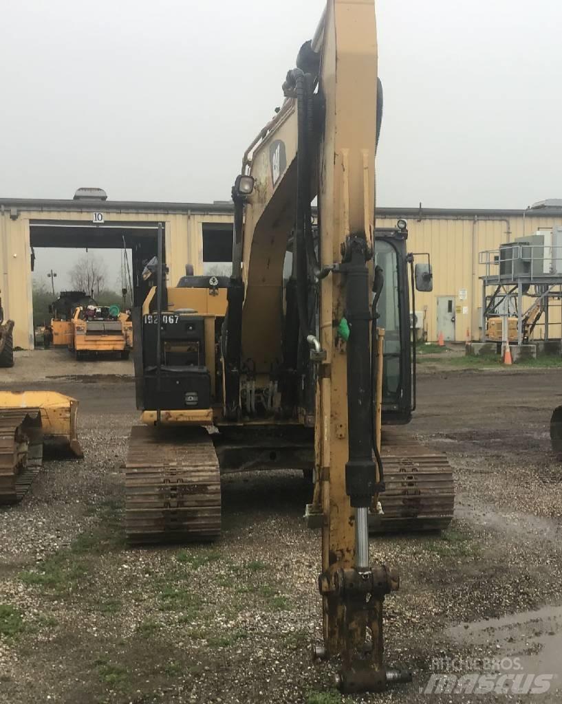 CAT 312 E L حفارات زحافة