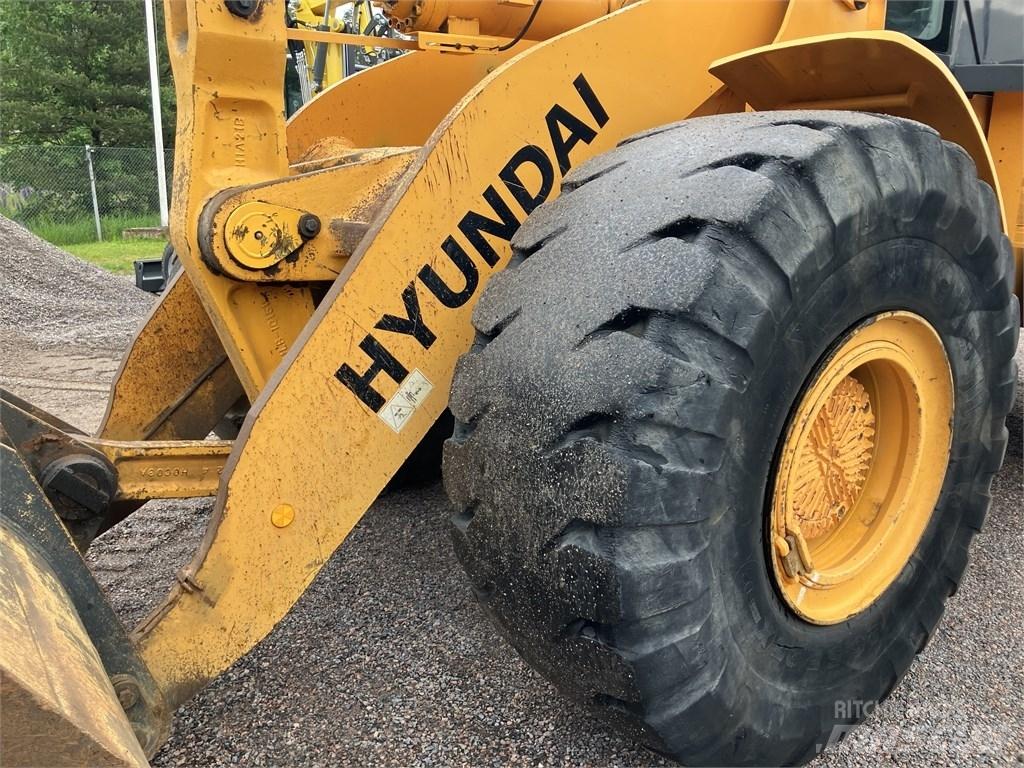 Hyundai HL 770-7 A لوادر بعجل