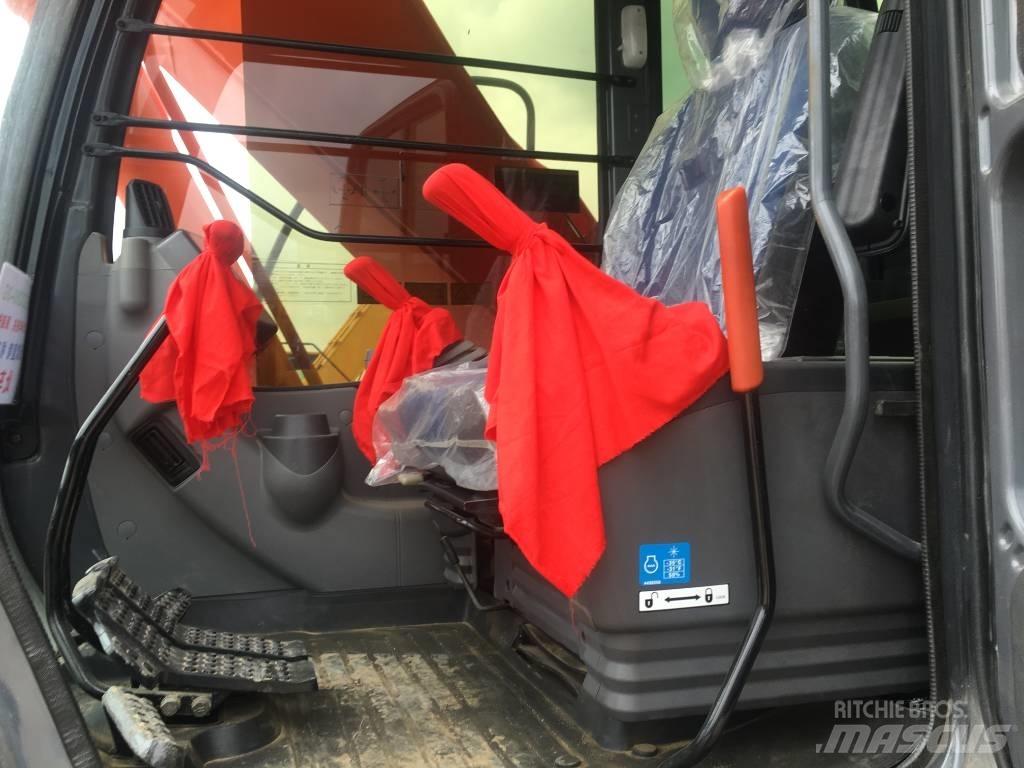 Hitachi zx200 حفارات زحافة