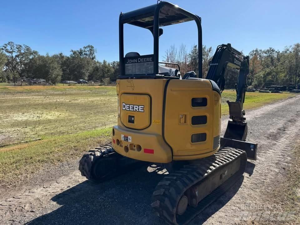 John Deere 35 G حفارات زحافة