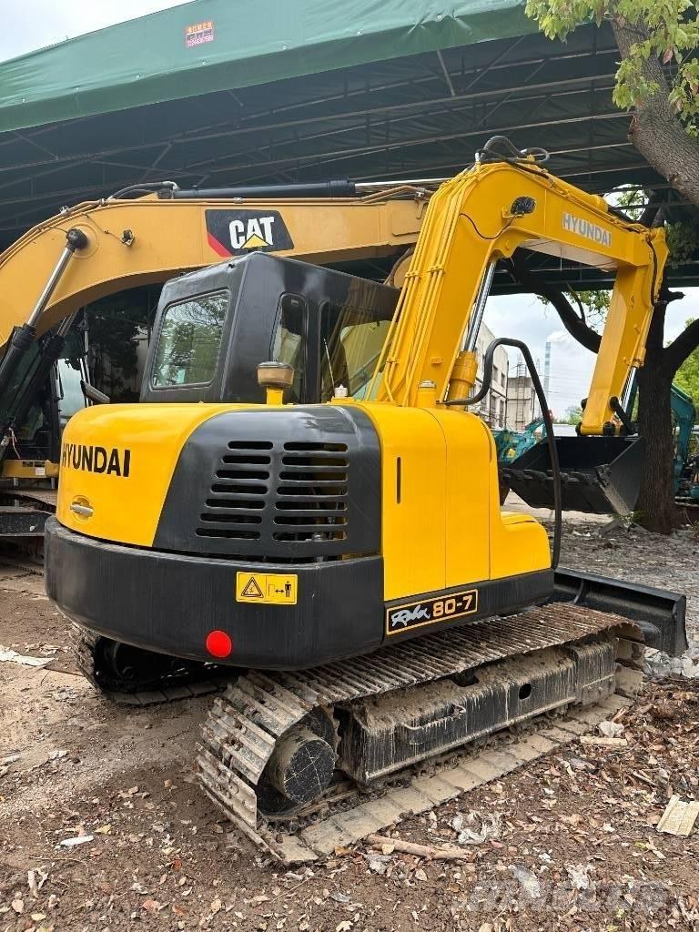 Hyundai 80-7 حفارات زحافة