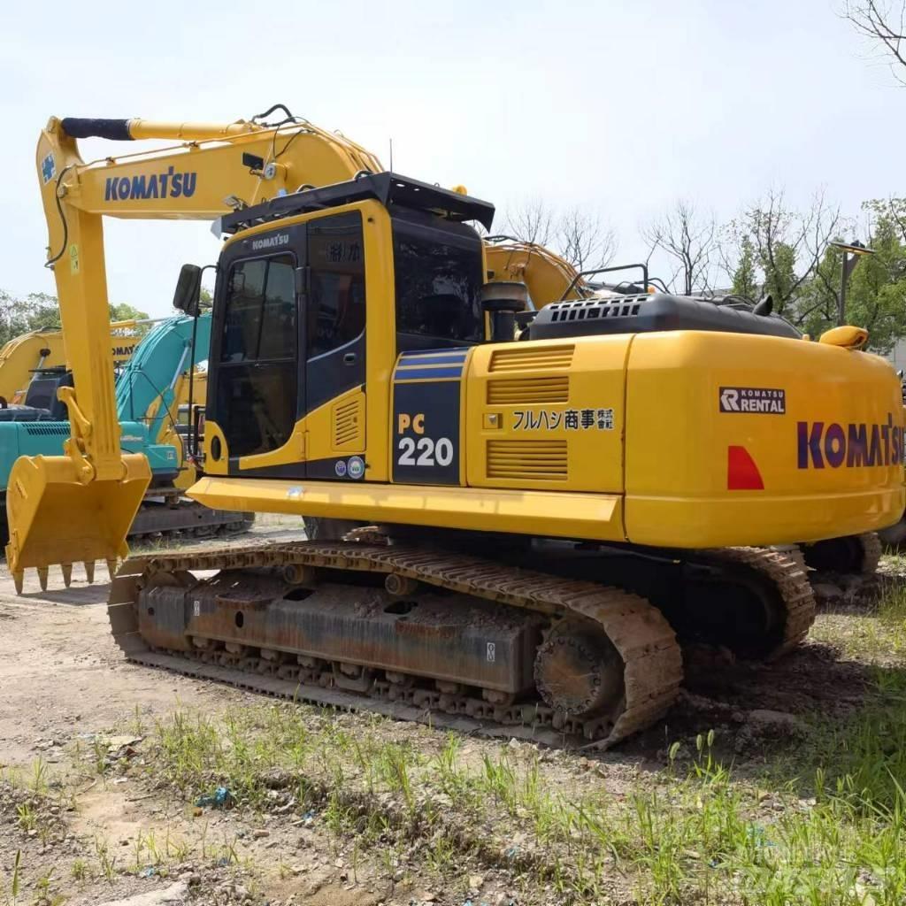 Komatsu PC 220-8/ حفارات زحافة