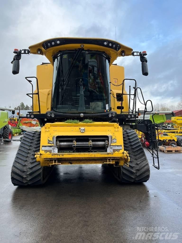 New Holland CR 9.90 حصادات
