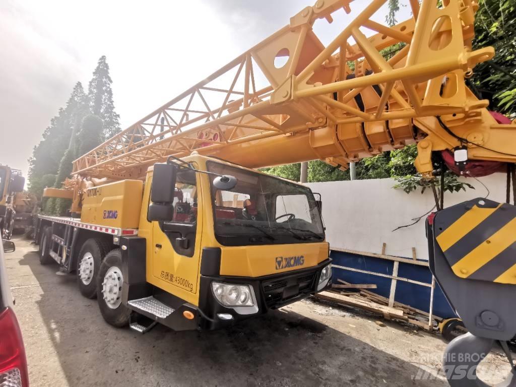 XCMG QY 70 K رافعات صالحة لكل أنواع الطرق