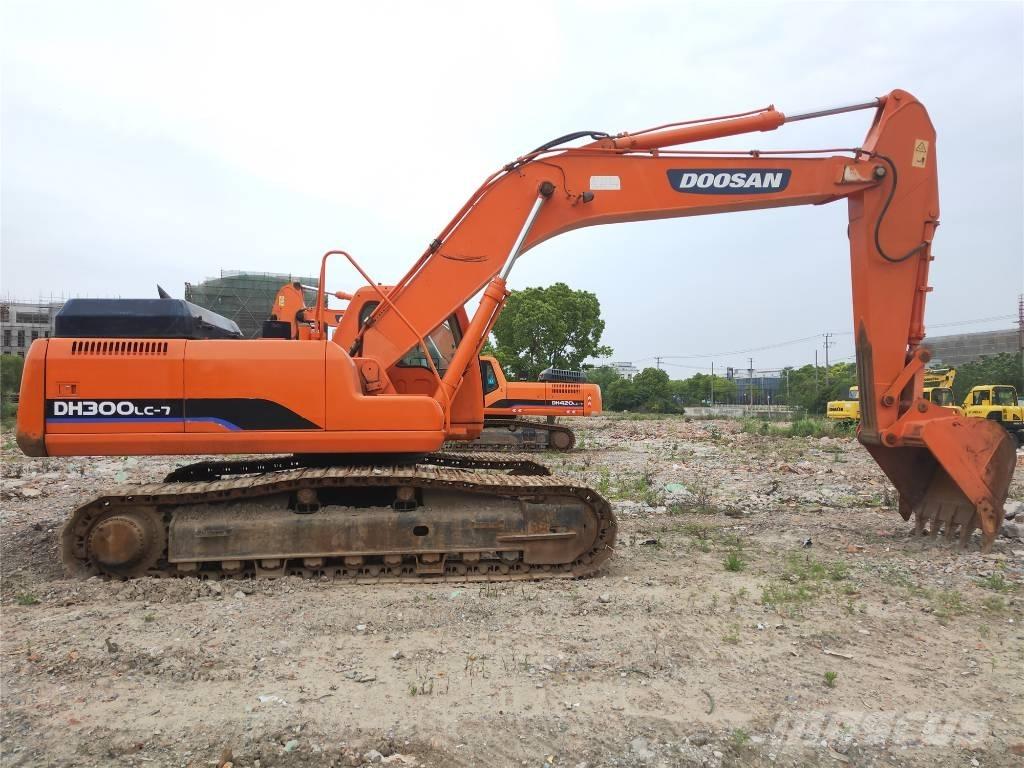 Doosan DH300LC-7 حفارات زحافة
